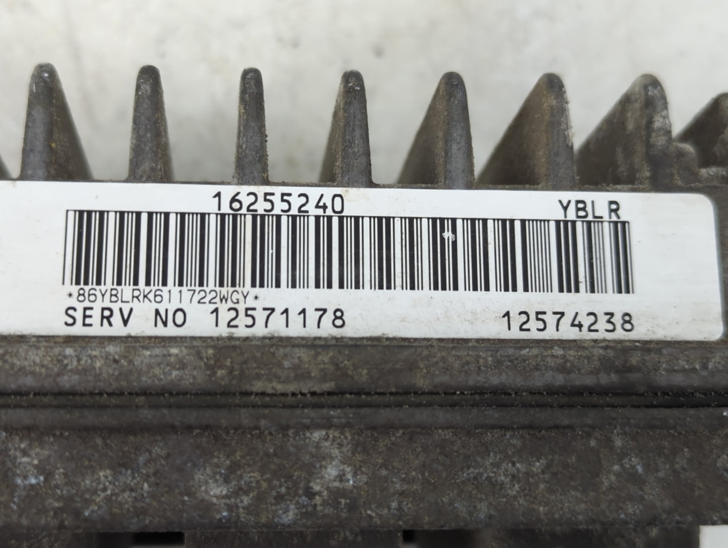 2002 Chevrolet Trailblazer PCM Engine Control Computer ECU ECM PCU OEM Fits OEM Used Auto Parts - Oemusedautoparts1.com