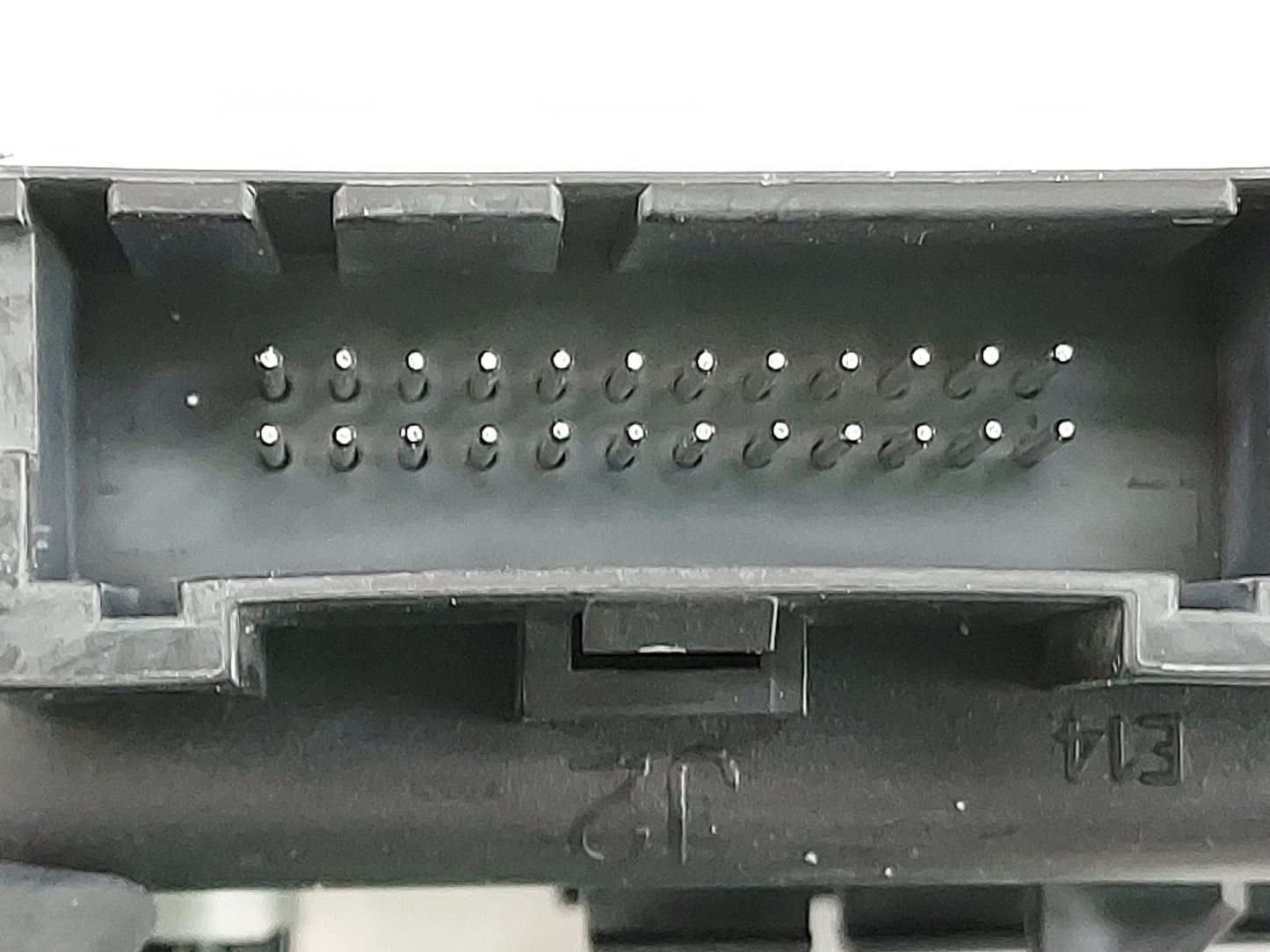 2002 Chevrolet Trailblazer Body Control Module Bcm Inner Cabin Fuse Box - Oemusedautoparts1.com