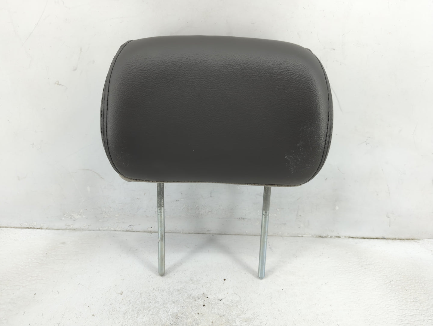 Head Rests 2002 CHEVROLET TRAILBLAZER - Oemusedautoparts1.com
