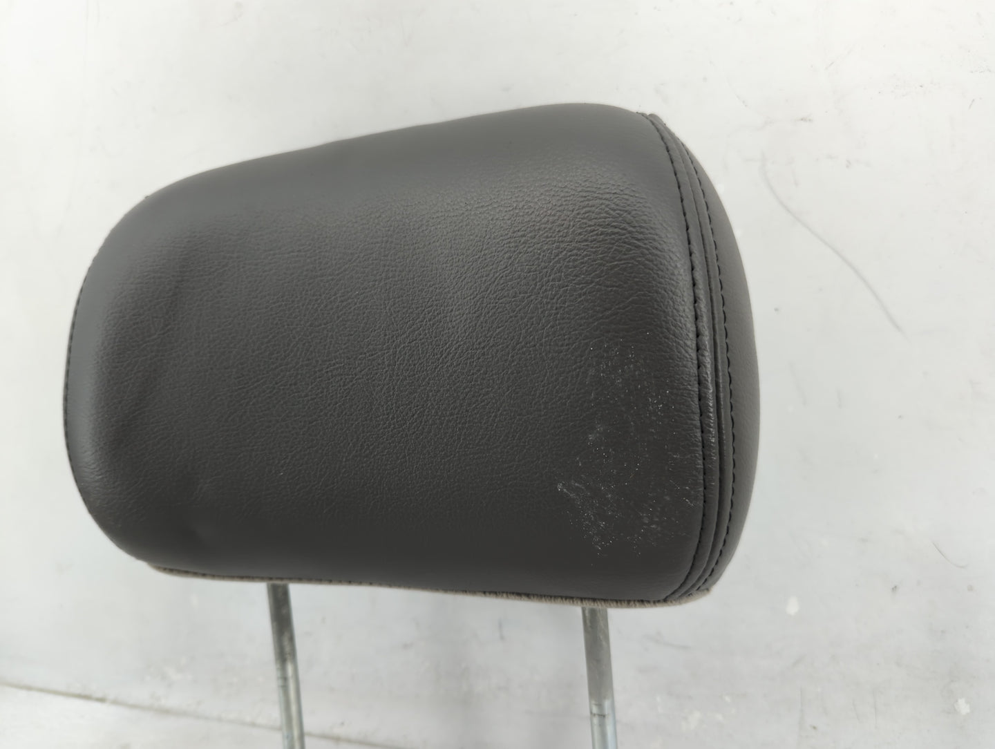 Head Rests 2002 CHEVROLET TRAILBLAZER - Oemusedautoparts1.com
