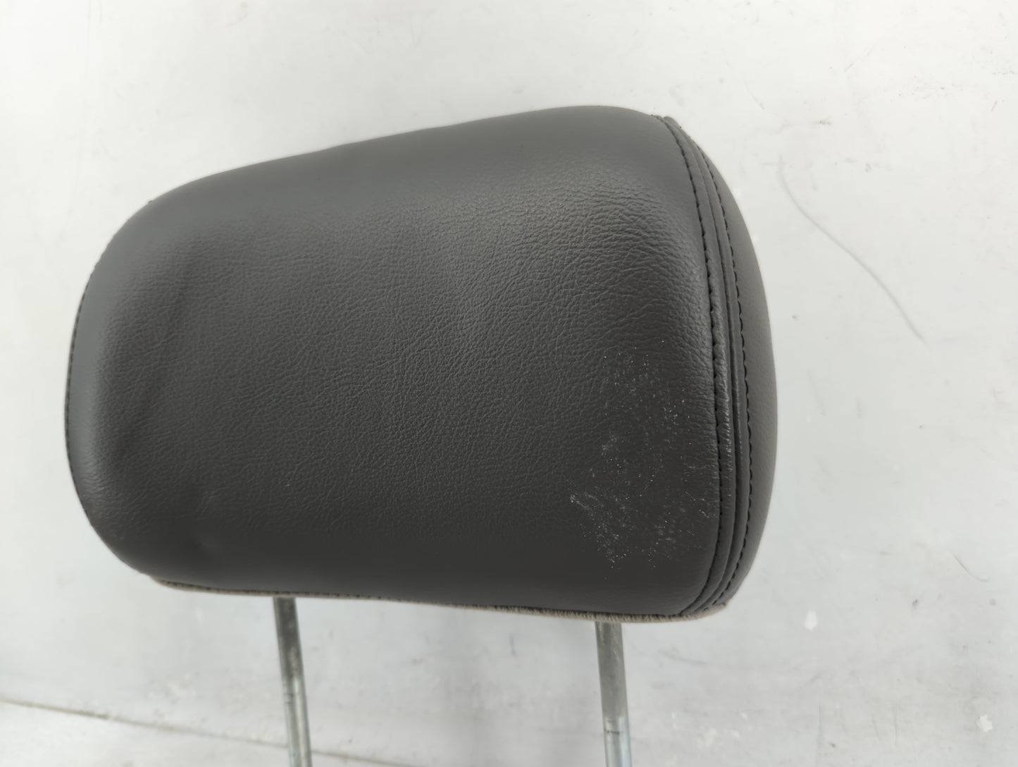 Head Rests 2002 CHEVROLET TRAILBLAZER - Oemusedautoparts1.com