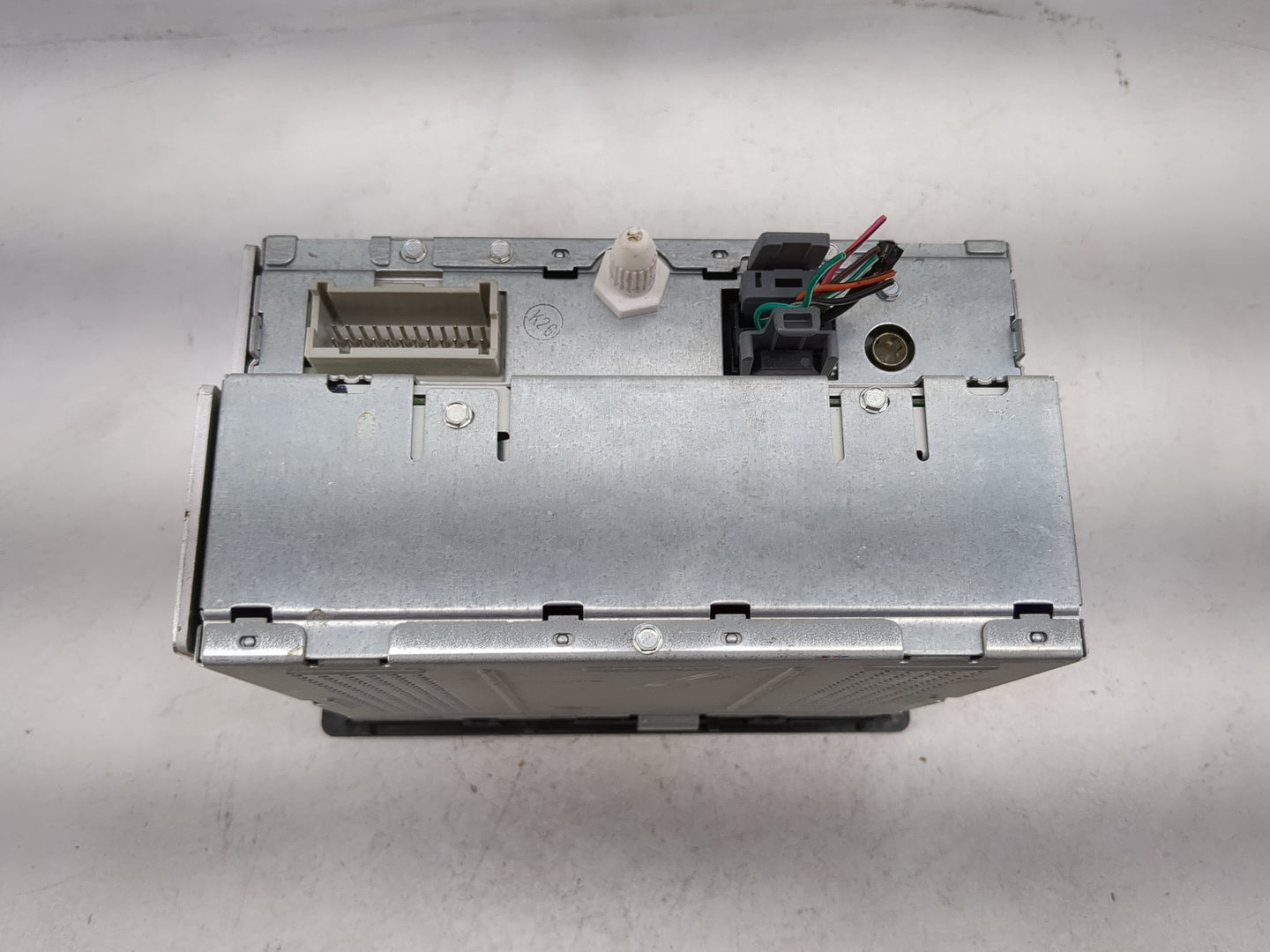 2005-2006 Chevrolet Trailblazer Radio AM FM Cd Player Receiver Replacement Fits Fits 2005 2006 2007 OEM Used Auto Parts - Oe