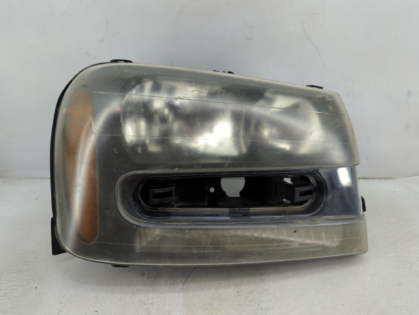 2006 Chevrolet Trailblazer Passenger Right Oem Head Light Headlight Lamp - Oemusedautoparts1.com