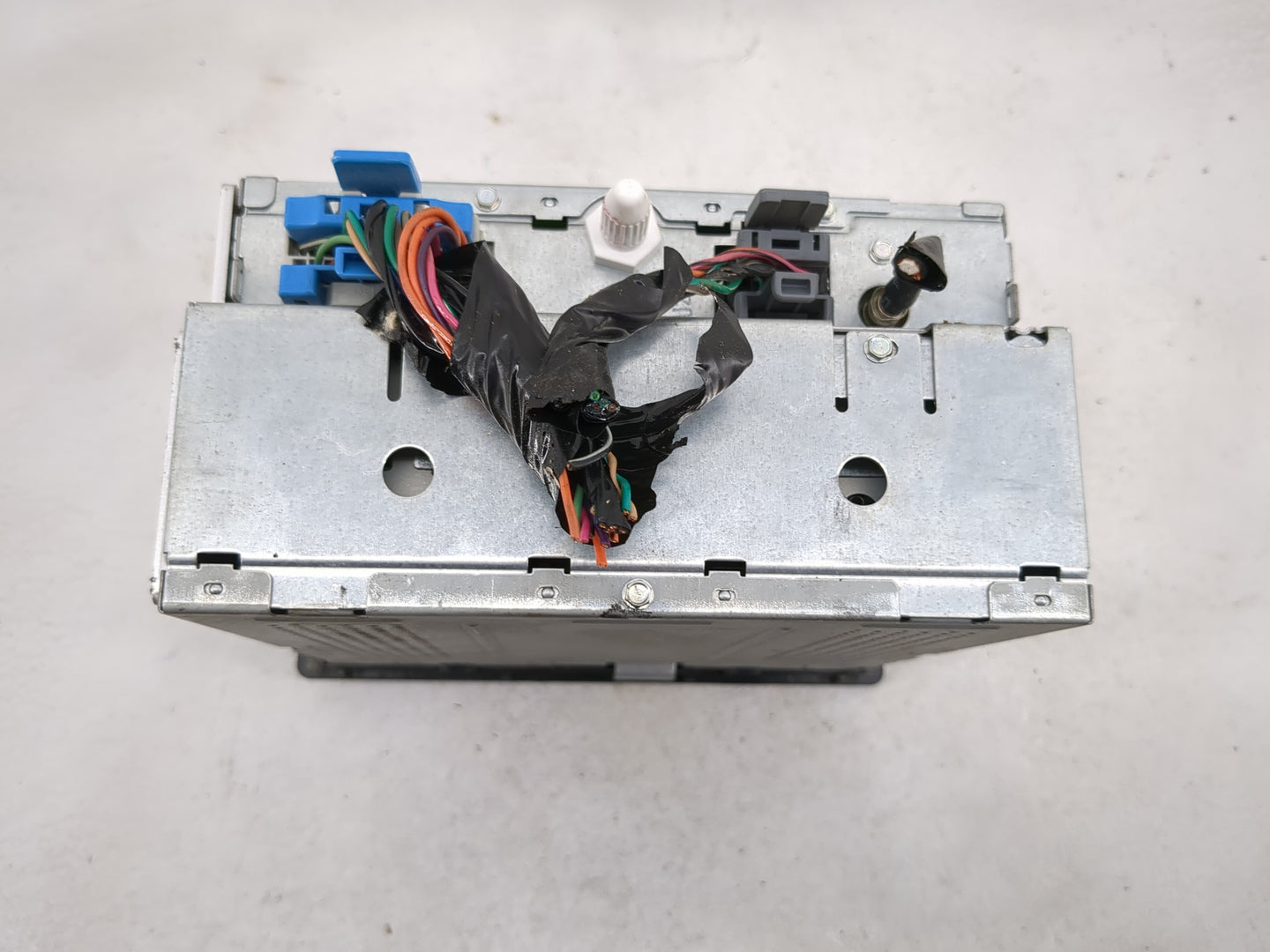 2002-2005 Chevrolet Trailblazer Ext Radio AM FM Cd Player Receiver Replacement Fits Fits 2002 2003 2004 2005 OEM Used Auto P