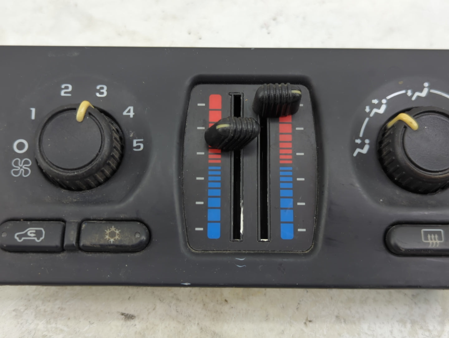 2002-2006 Chevrolet Trailblazer Ext Climate Control Module Temperature AC/Heater Replacement Fits Fits 2002 2003 2004 2005 2