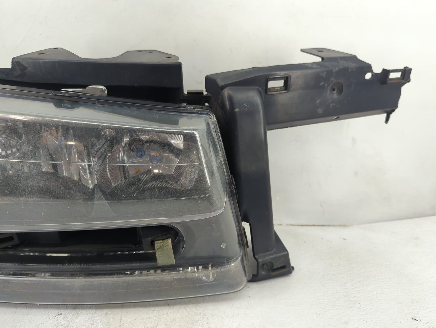 2002 Chevrolet Trailblazer Ext Driver Left Oem Head Light Headlight Lamp - Oemusedautoparts1.com