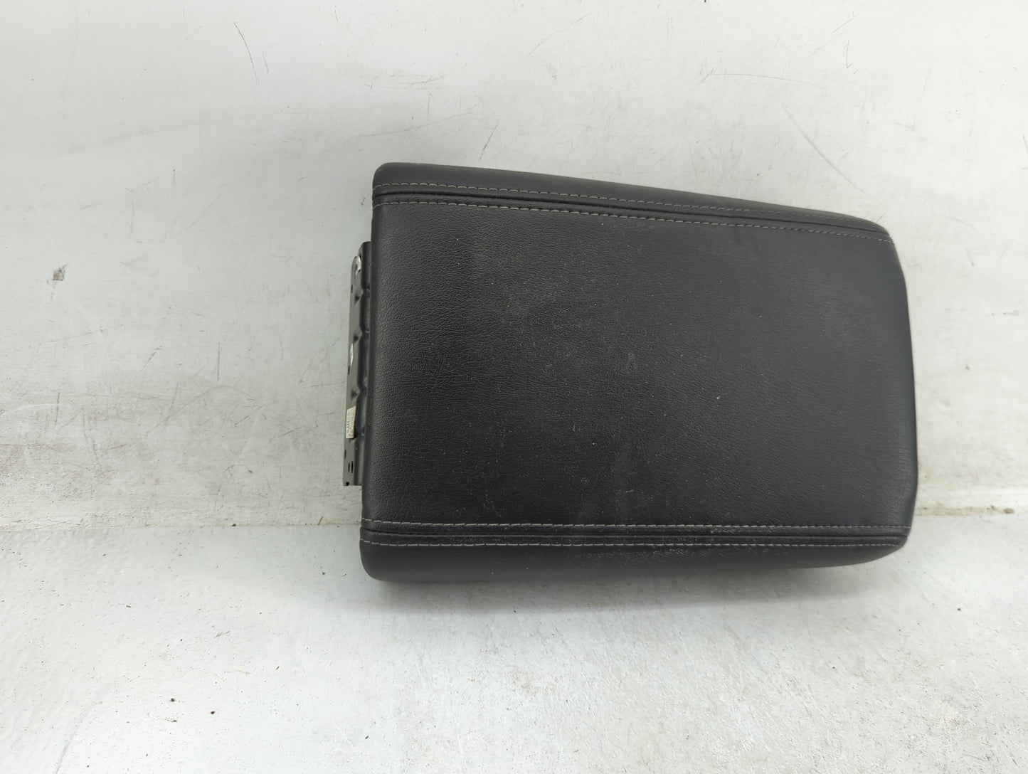 0 Chevrolet Traverse Center Console Armrest Cover Lid Fits OEM Used Auto Parts - Oemusedautoparts1.com