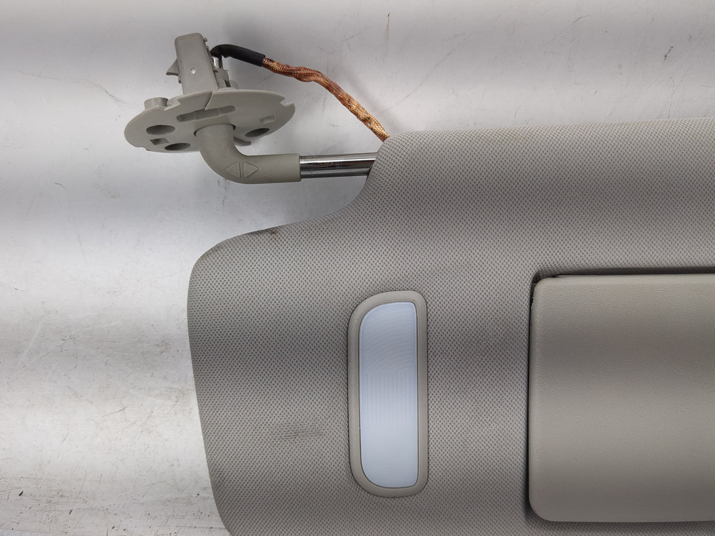 0 Chevrolet Traverse Sun Visor Shade Replacement Driver Left Mirror Fits OEM Used Auto Parts - Oemusedautoparts1.com