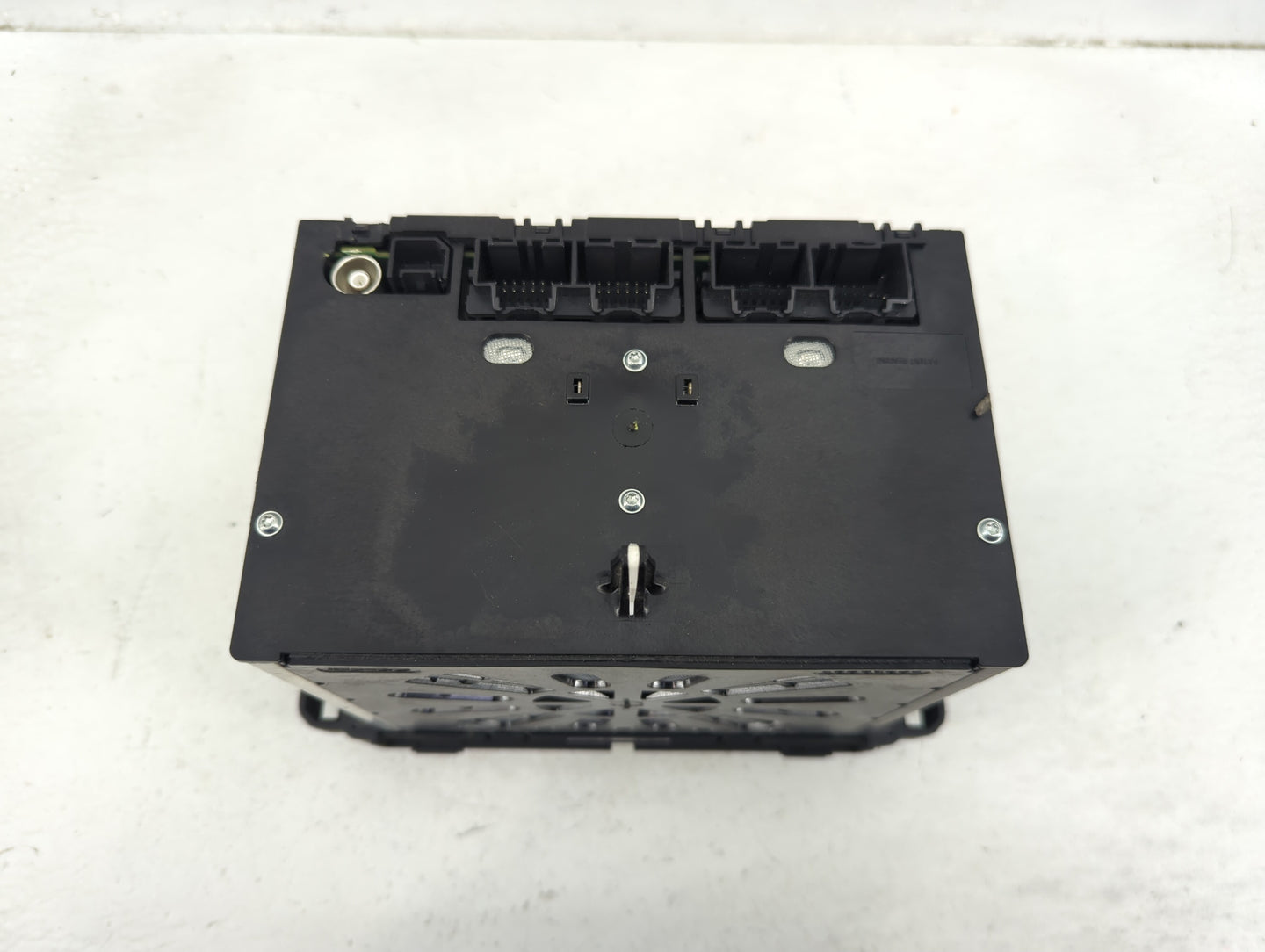2015-2017 Chevrolet Traverse Radio AM FM Cd Player Receiver Replacement Fits Fits 2015 2016 2017 OEM Used Auto Parts - Oemus