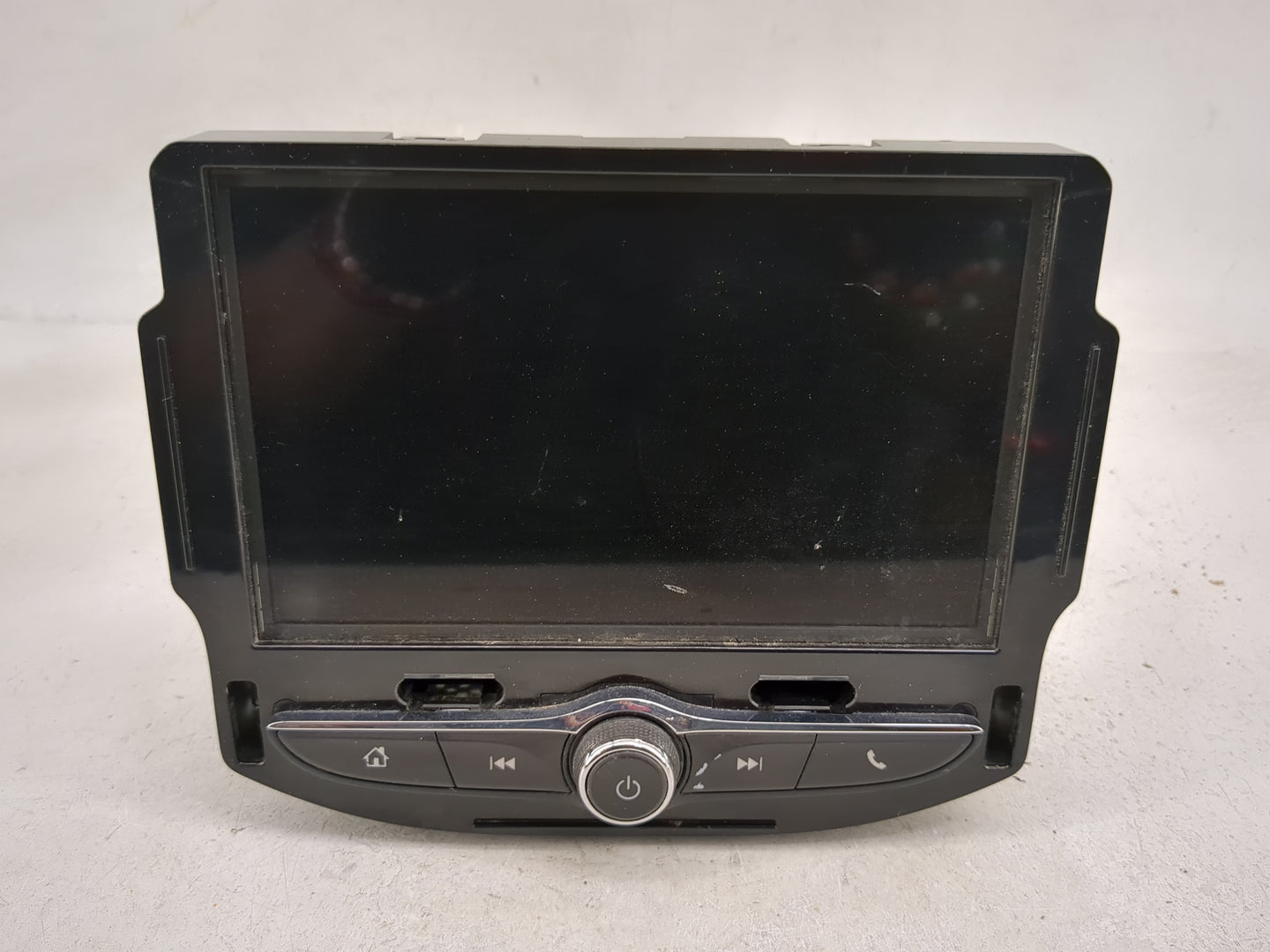 2018-2020 Chevrolet Trax Radio AM FM Cd Player Receiver Replacement Fits Fits 2018 2019 2020 OEM Used Auto Parts - Oemusedau