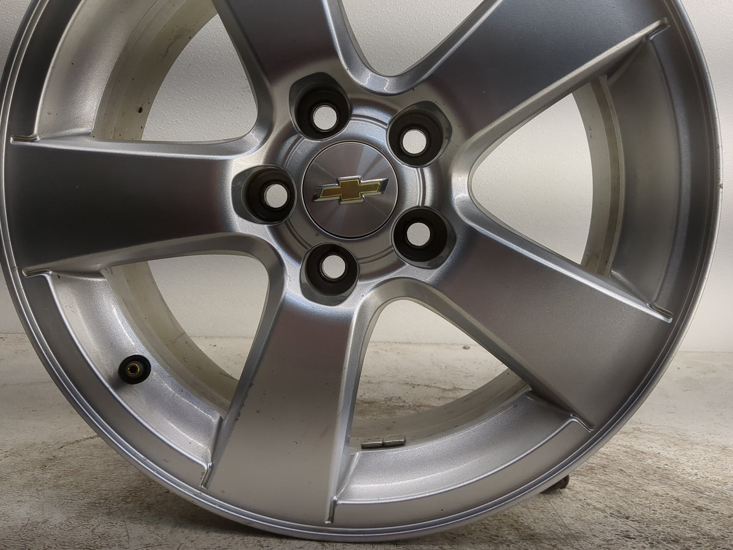 2014-2016 Chevrolet Trax Oem Wheel Rim - Oemusedautoparts1.com