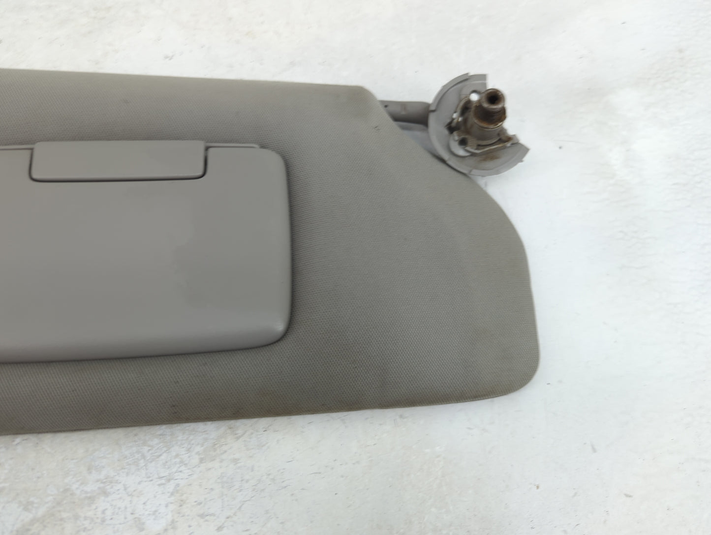 2005-2009 Chevrolet Uplander Sun Visor Shade Replacement Passenger Right Mirror Fits Fits 2005 2006 2007 2008 2009 OEM Used 