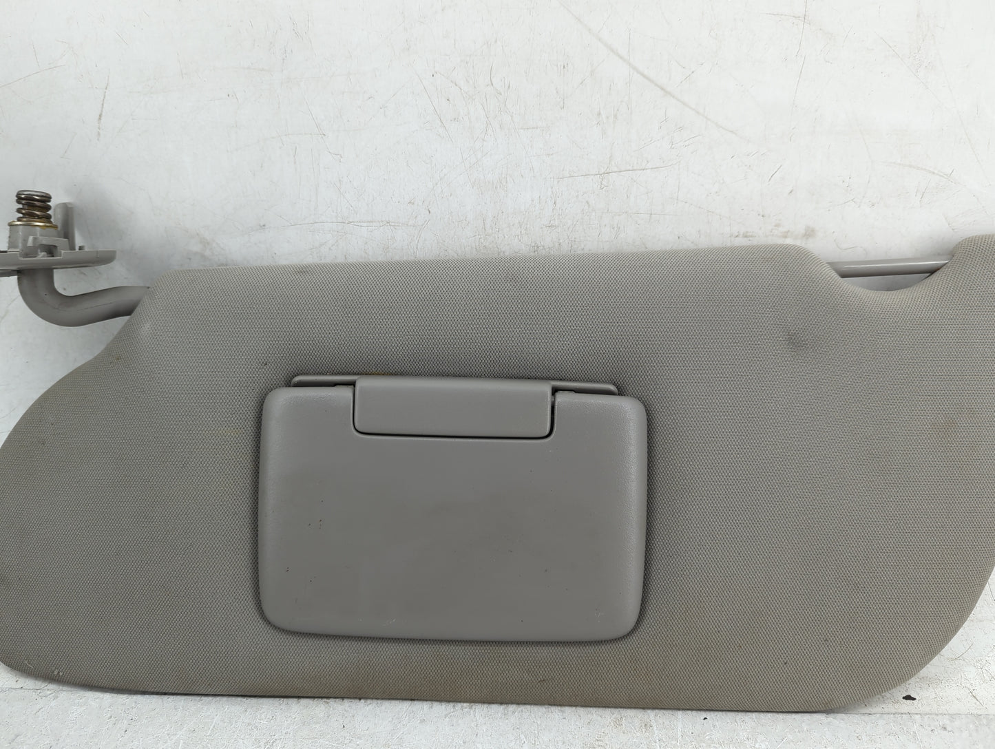 2005-2009 Chevrolet Uplander Sun Visor Shade Replacement Driver Left Mirror Fits Fits 2005 2006 2007 2008 2009 OEM Used Auto