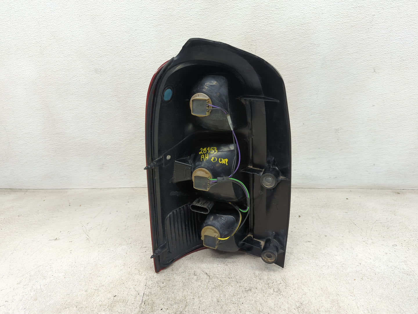 2005 Chevrolet Uplander Tail Light Assembly Passenger Right OEM Fits OEM Used Auto Parts - Oemusedautoparts1.com