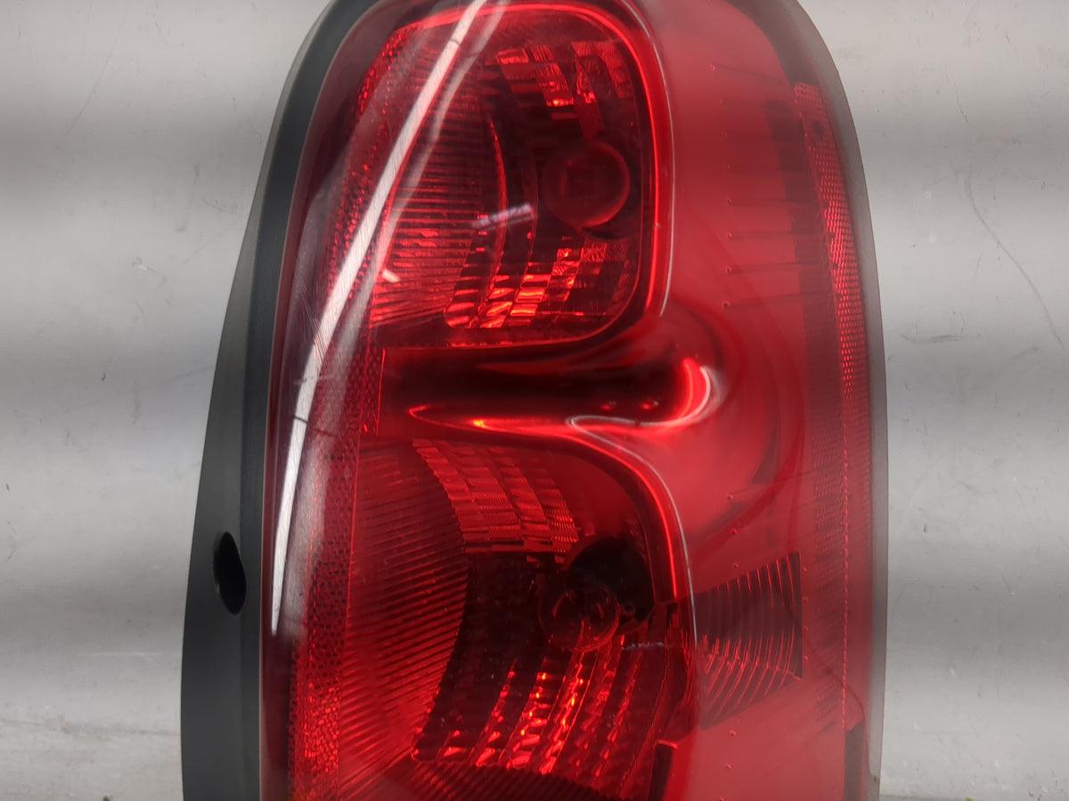 2005-2009 Chevrolet Uplander Tail Light Assembly Passenger Right OEM Fits Fits 2005 2006 2007 2008 2009 OEM Used Auto Parts 