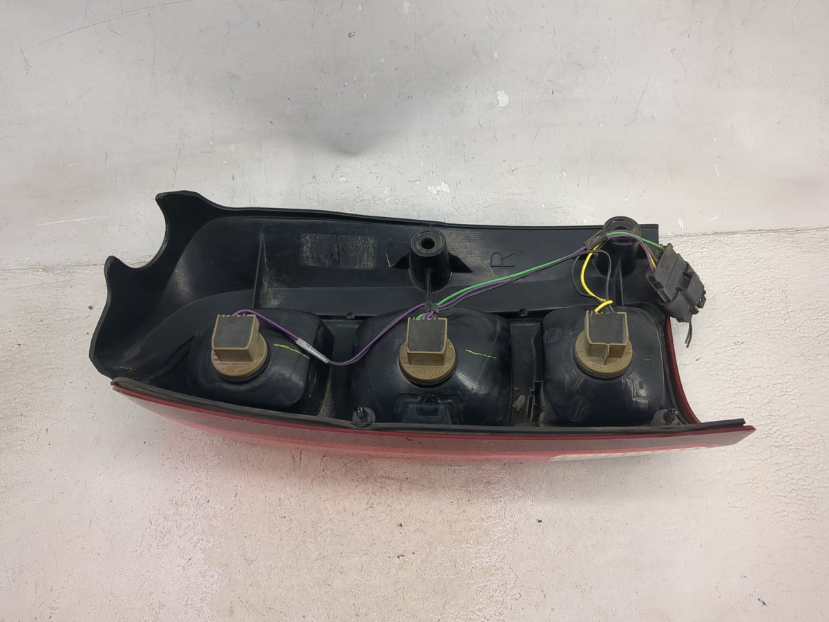 2005-2009 Chevrolet Uplander Tail Light Assembly Passenger Right OEM Fits Fits 2005 2006 2007 2008 2009 OEM Used Auto Parts 
