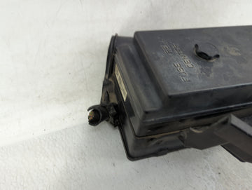2000-2001 Chevrolet Venture Fusebox Fuse Box Panel Relay Module Fits Fits 2000 2001 OEM Used Auto Parts - Oemusedautoparts1.