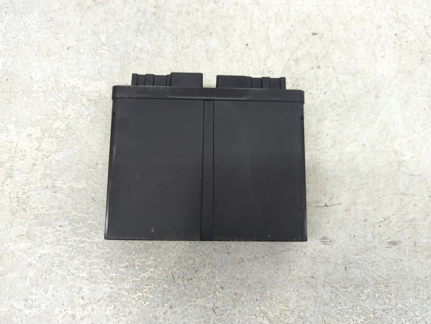 2012-2012 Chevrolet Volt Body Control Module Bcm Inner Cabin Fuse Box - Oemusedautoparts1.com