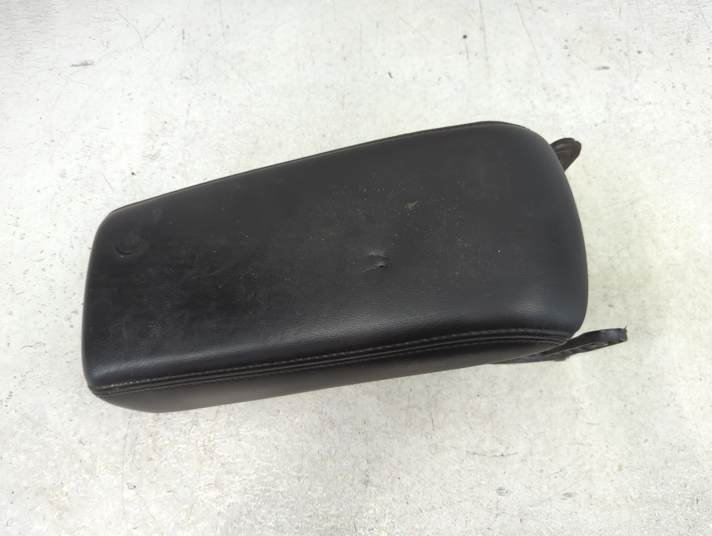 2012 Chevrolet Volt Center Console Armrest Cover Lid Fits OEM Used Auto Parts - Oemusedautoparts1.com