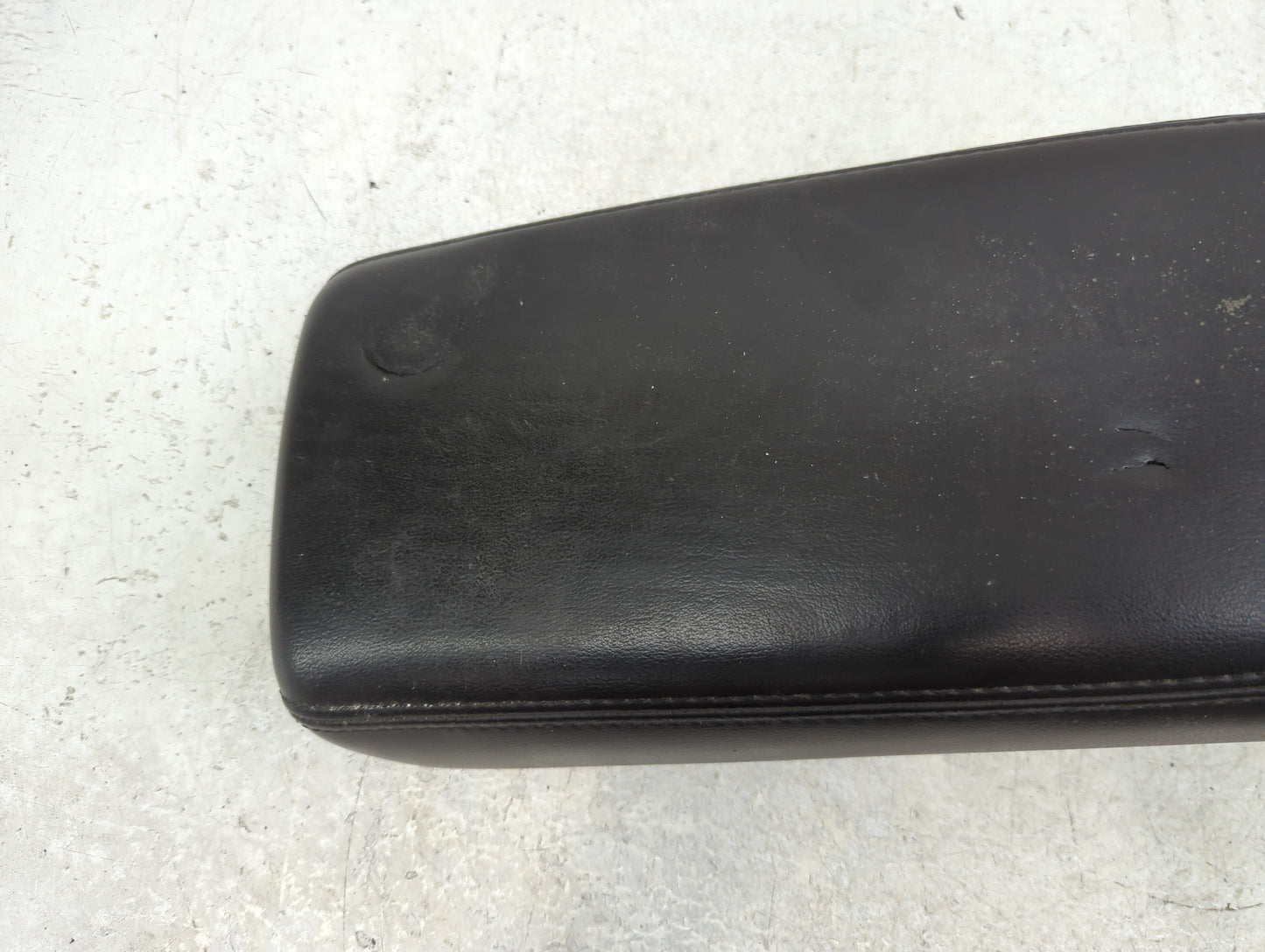 2012 Chevrolet Volt Center Console Armrest Cover Lid Fits OEM Used Auto Parts - Oemusedautoparts1.com
