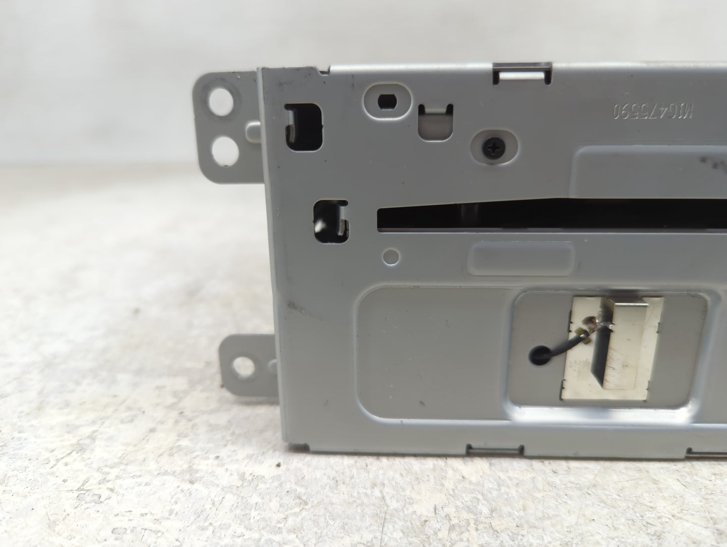 2012 Chevrolet Volt Radio AM FM Cd Player Receiver Replacement Fits OEM Used Auto Parts - Oemusedautoparts1.com