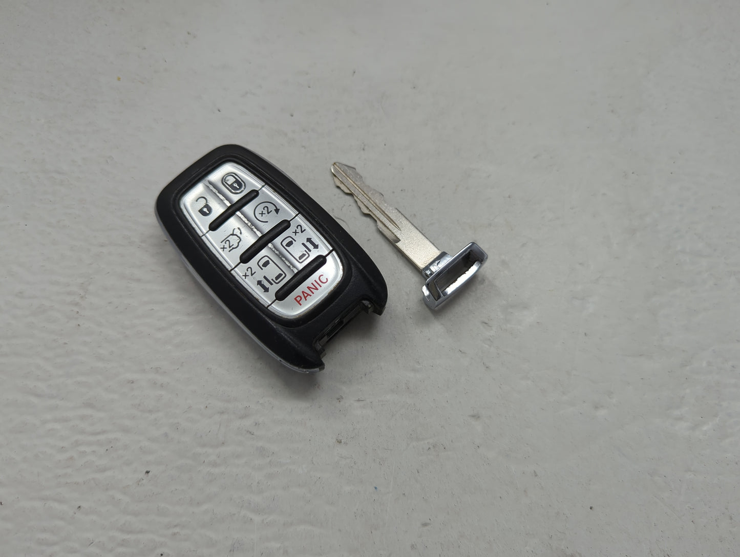 Chrysler Keyless Entry Remote Fob M3N-97395900 68217832AC 7 buttons - Oemusedautoparts1.com