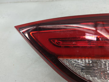 2015-2017 Chrysler 200 Passenger Right Side Deck Lid Mounted Tail Light
