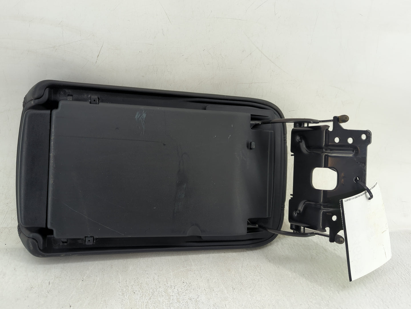2015-2017 Chrysler 200 Center Console Armrest Cover Lid Fits Fits 2015 2016 2017 OEM Used Auto Parts - Oemusedautoparts1.com
