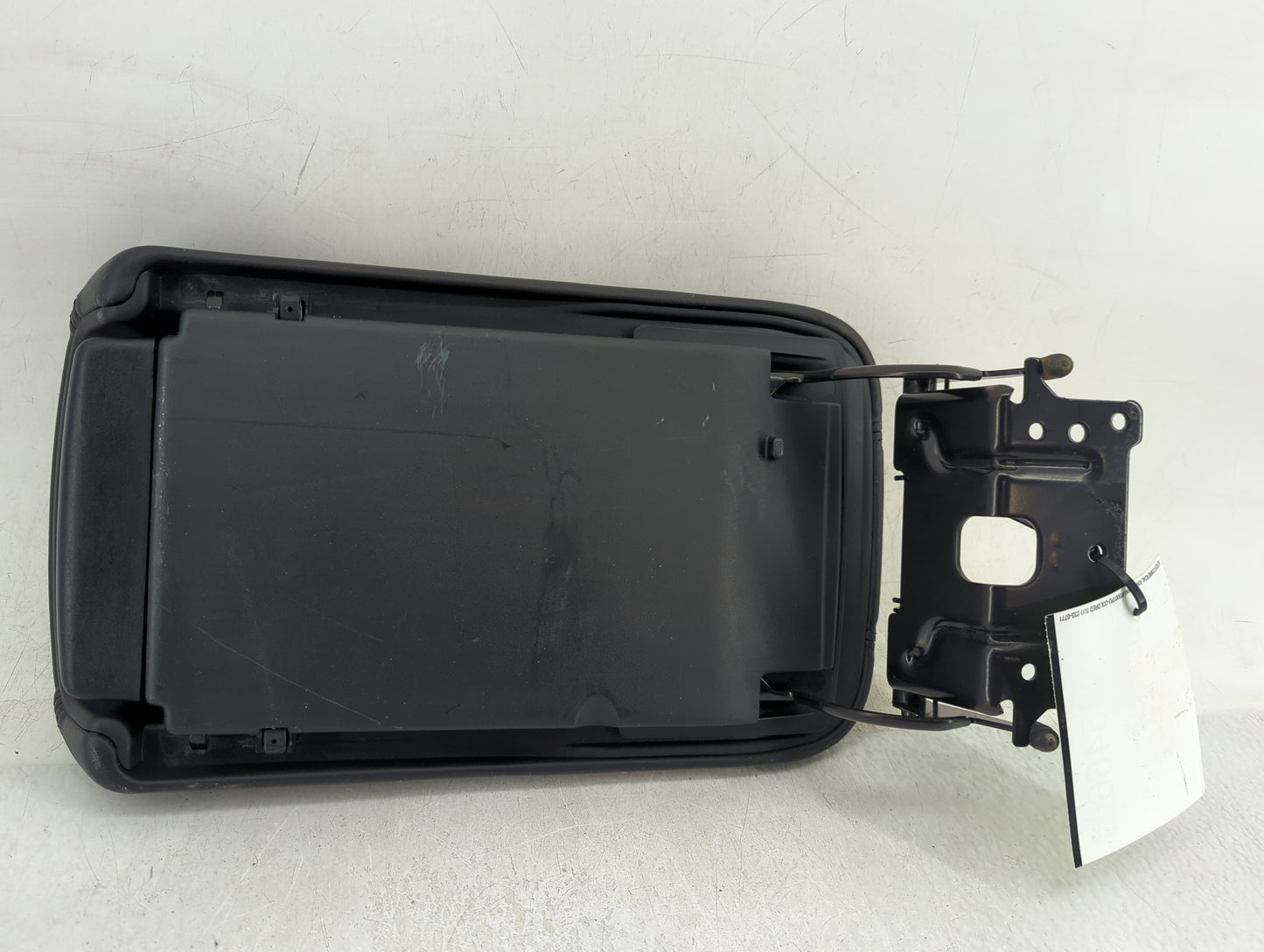 2015-2017 Chrysler 200 Center Console Armrest Cover Lid Fits Fits 2015 2016 2017 OEM Used Auto Parts - Oemusedautoparts1.com