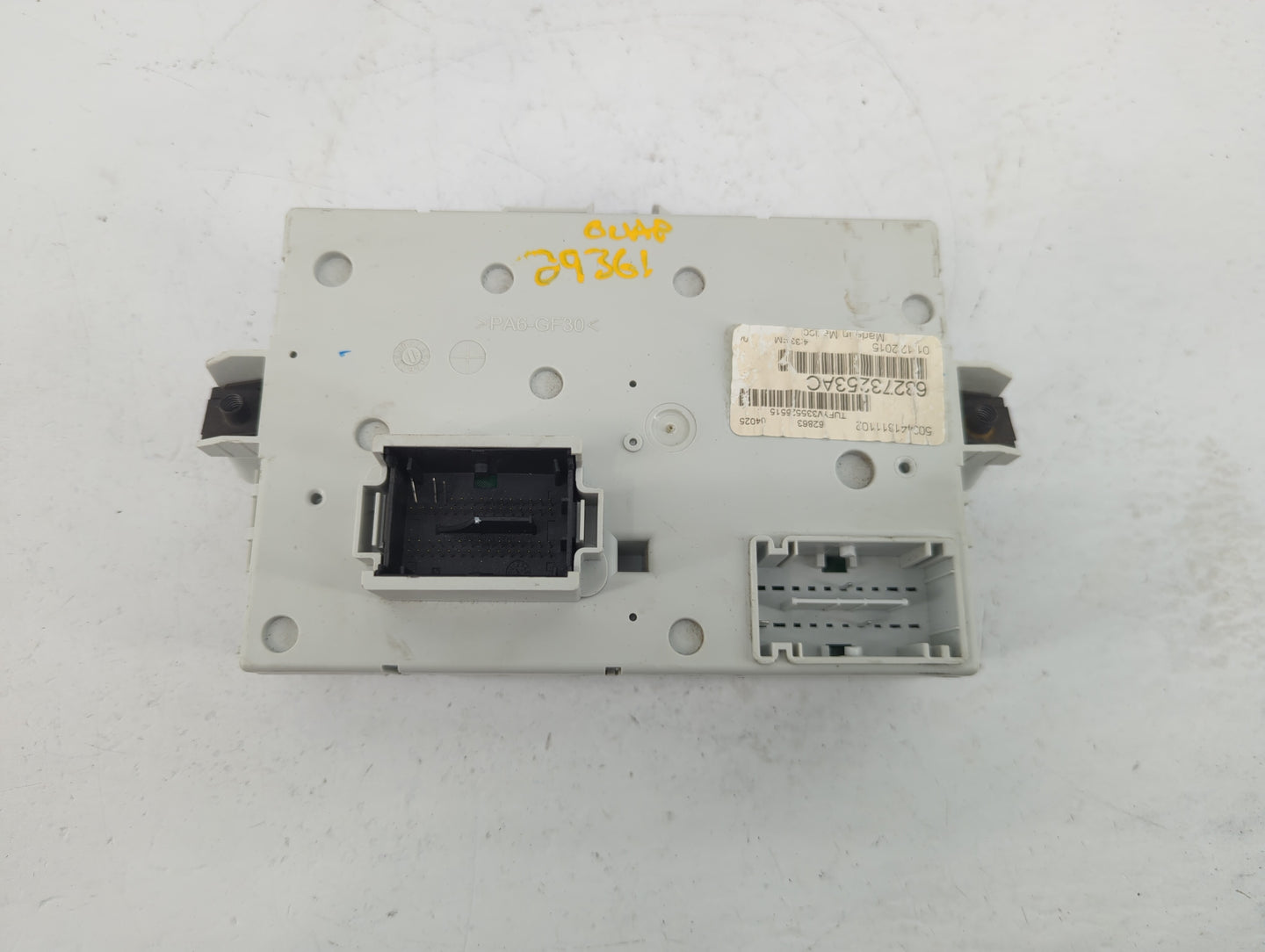 2016-2016 Chrysler 200 Body Control Module Bcm Inner Cabin Fuse Box - Oemusedautoparts1.com