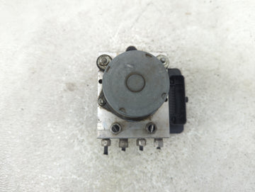2016 Chrysler 200 ABS Pump Control Module Replacement Fits OEM Used Auto Parts - Oemusedautoparts1.com