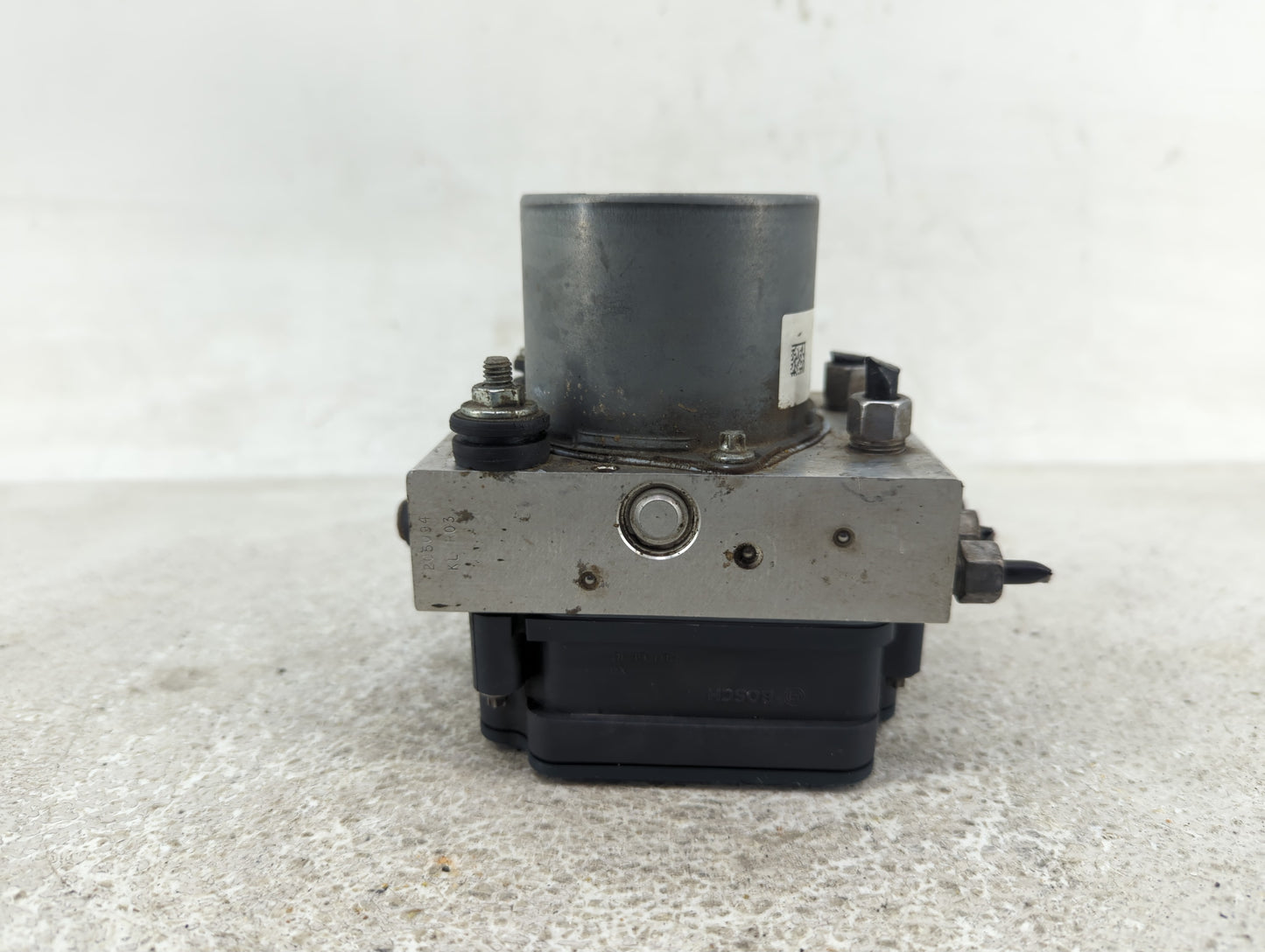 2016 Chrysler 200 ABS Pump Control Module Replacement Fits OEM Used Auto Parts - Oemusedautoparts1.com