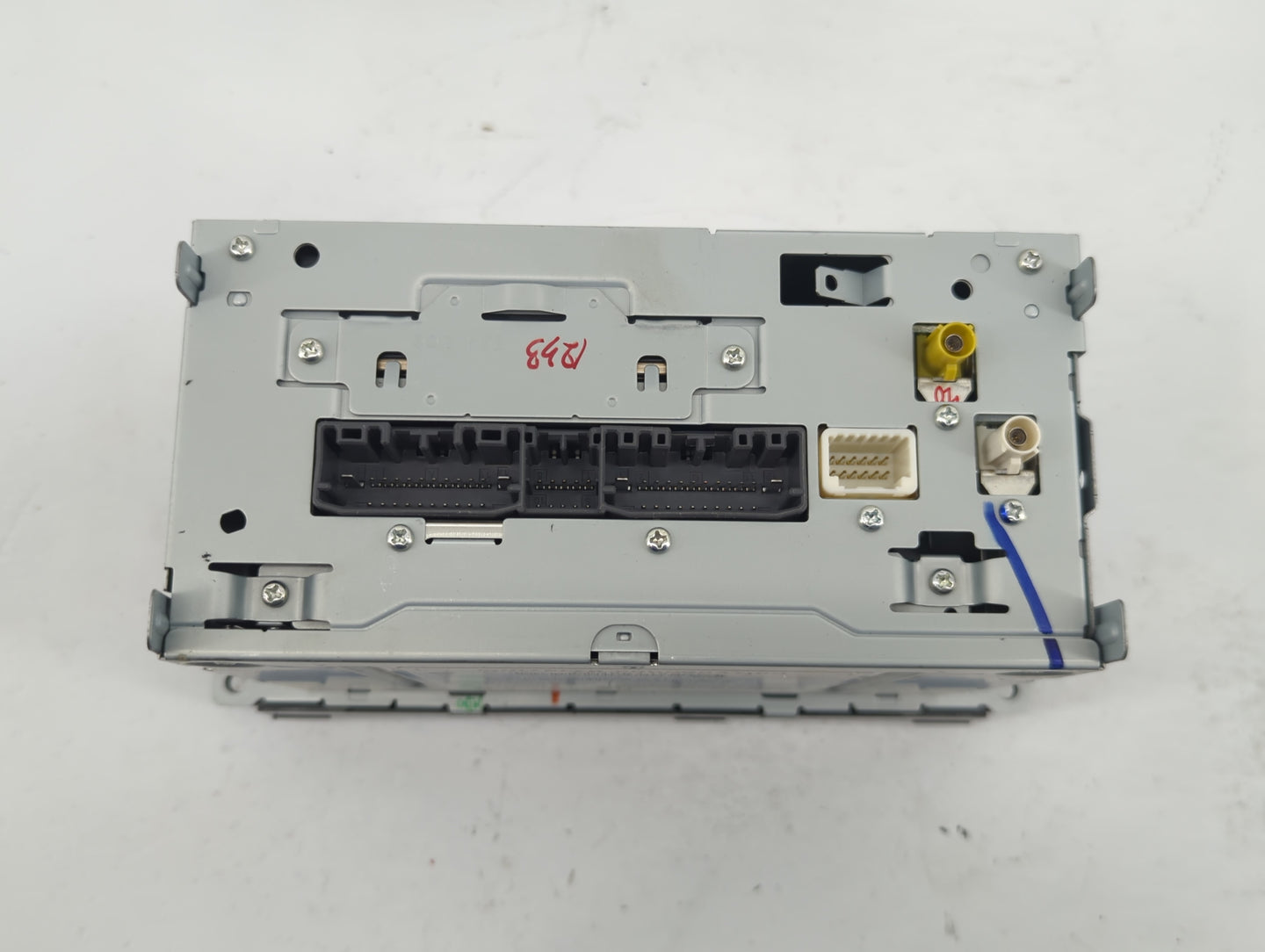 2011-2014 Chrysler 200 Radio AM FM Cd Player Receiver Replacement Fits Fits 2011 2012 2013 2014 OEM Used Auto Parts - Oemuse