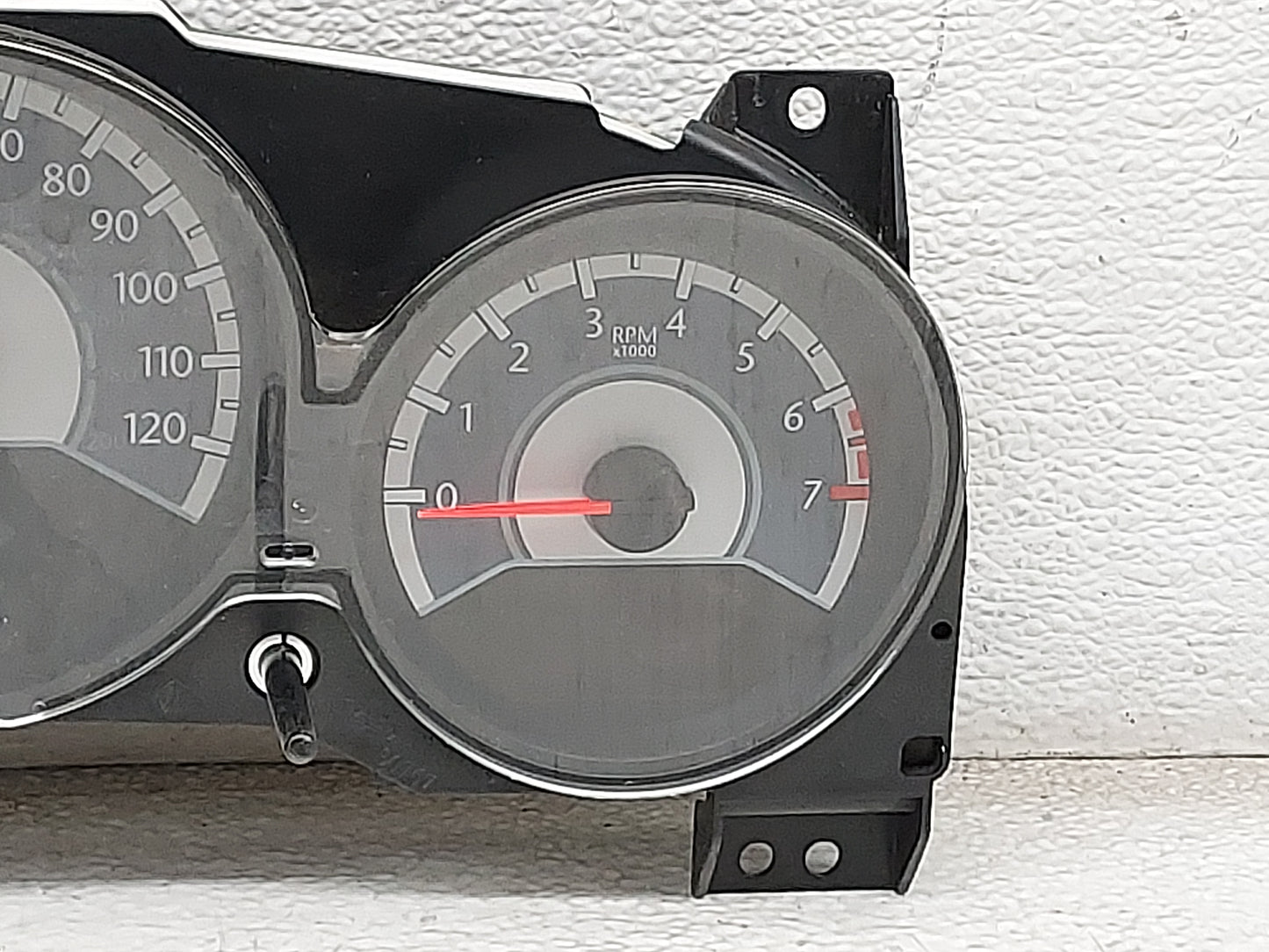 2011-2014 Chrysler 200 Instrument Cluster Speedometer Gauges Miles:139K Fits OEM Used Auto Parts - Oemusedautoparts1.com