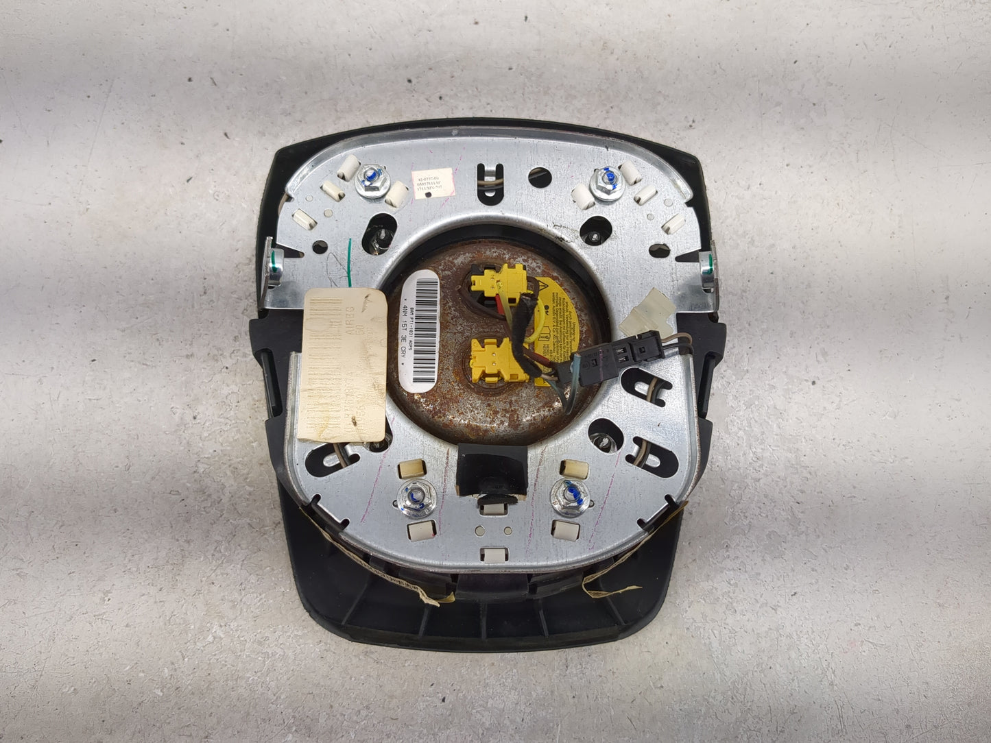 2011-2014 Chrysler 200 Air Bag Driver Left Steering Wheel Mounted 5030177 - Oemusedautoparts1.com
