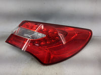 2011-2014 Chrysler 200 Tail Light Assembly Passenger Right OEM Fits Fits 2011 2012 2013 2014 OEM Used Auto Parts - Oemusedau