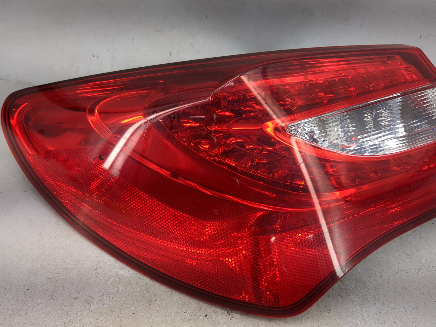 2011-2014 Chrysler 200 Tail Light Assembly Driver Left OEM Fits Fits 2011 2012 2013 2014 OEM Used Auto Parts - Oemusedautopa