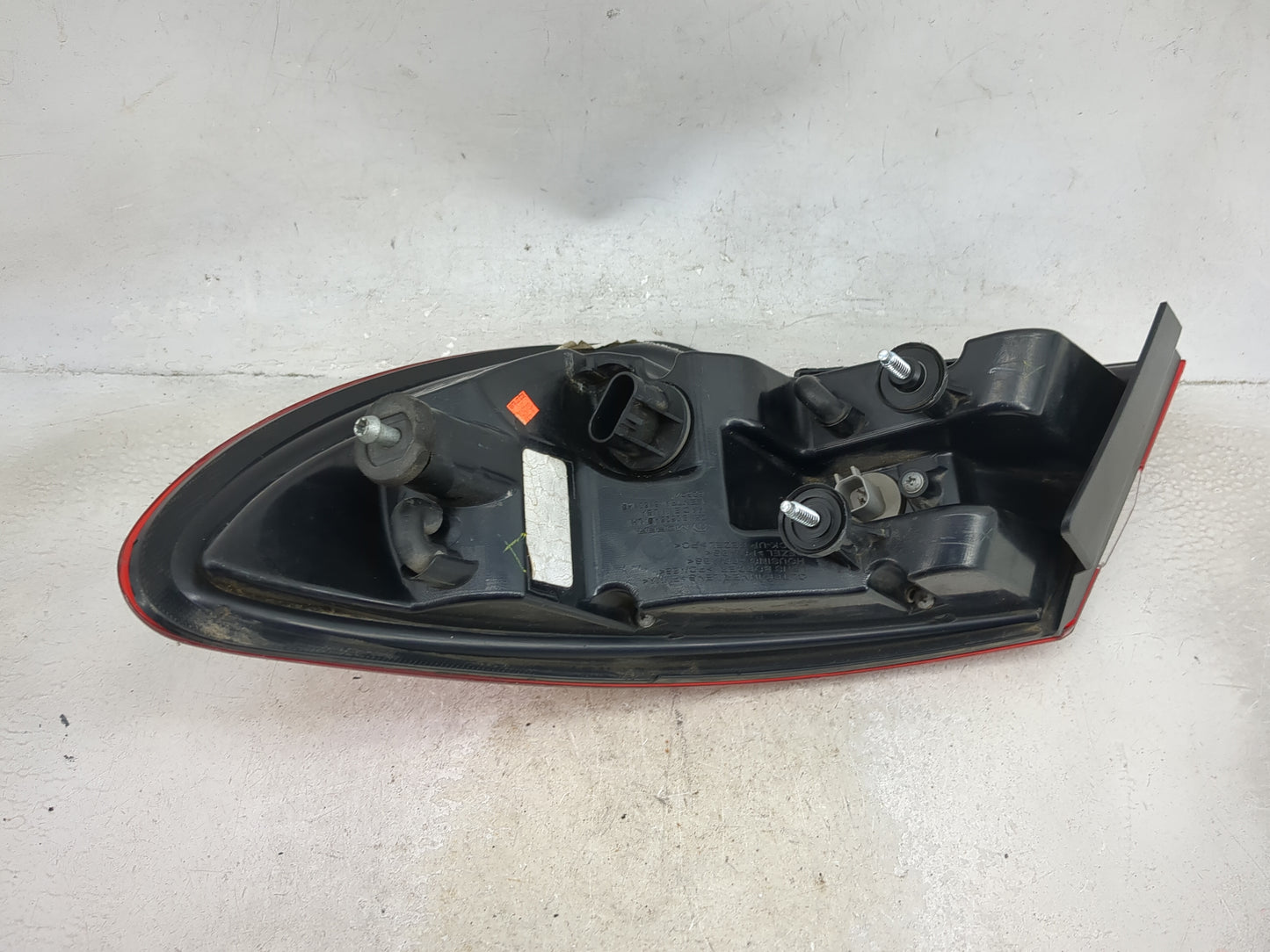 2011-2014 Chrysler 200 Tail Light Assembly Driver Left OEM Fits Fits 2011 2012 2013 2014 OEM Used Auto Parts - Oemusedautopa