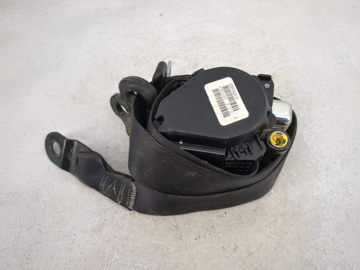 2011-2014 Chrysler 200 Drvier Front Seatbelt Retractor 5030304 - Oemusedautoparts1.com