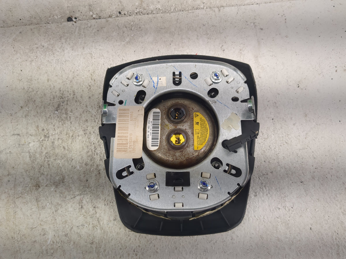 2011-2014 Chrysler 200 Air Bag Driver Left Steering Wheel Mounted 5033993 - Oemusedautoparts1.com