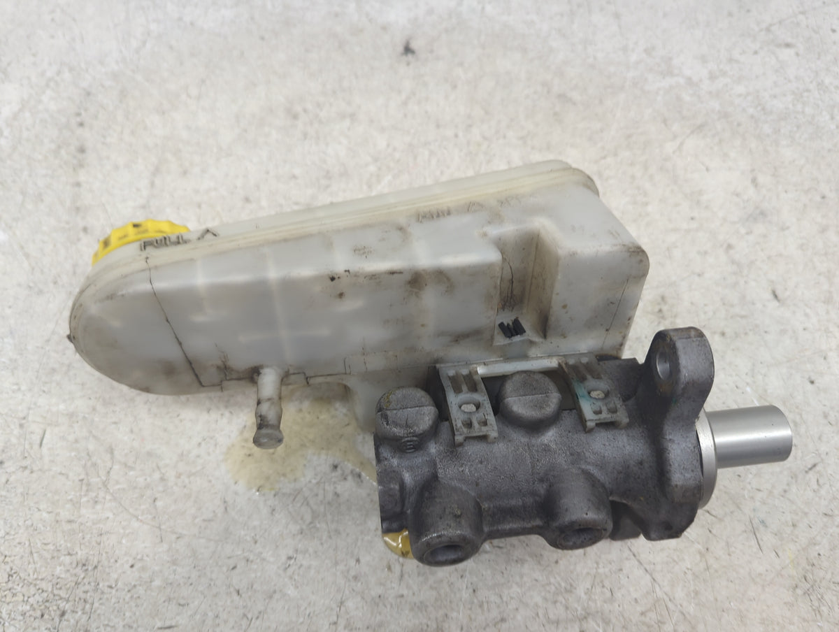 2011-2014 Chrysler 200 Brake Master Cylinder 5034009 - Oemusedautoparts1.com