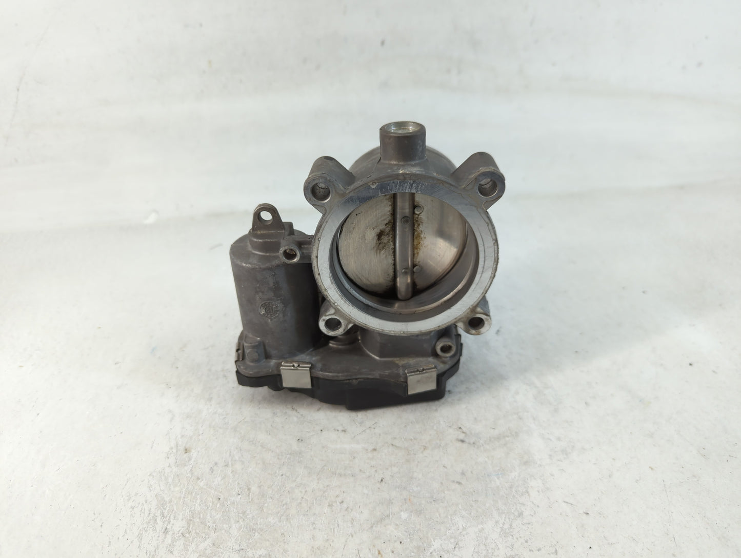 2015-2017 Chrysler 200 Throttle Body P/N:35100-2E710 Fits Fits 2014 2015 2016 2017 2018 2019 2020 2021 2022 OEM Used Auto Pa