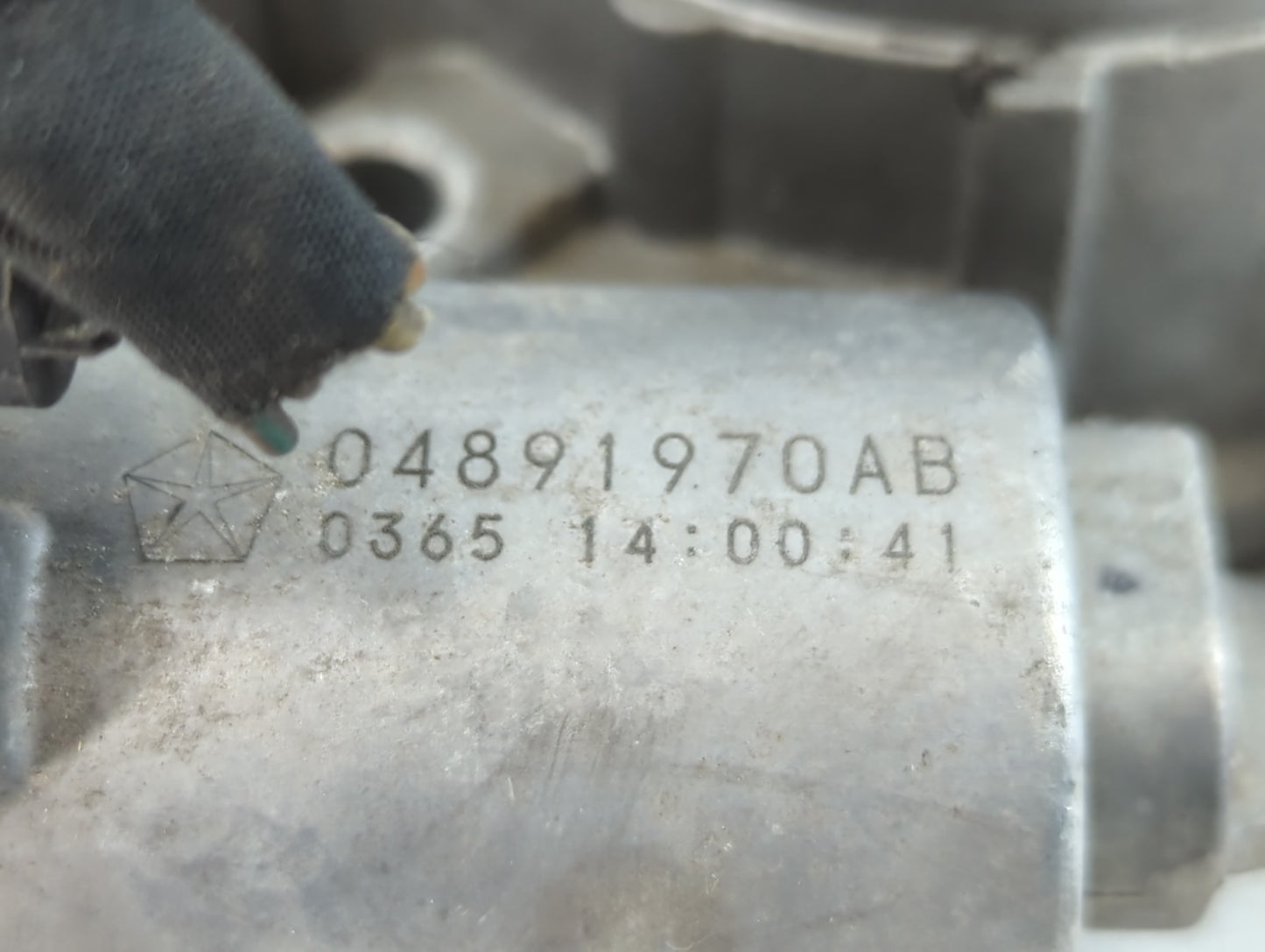 2015-2017 Chrysler 200 Throttle Body P/N:35100-2E710 Fits Fits 2014 2015 2016 2017 2018 2019 2020 2021 2022 OEM Used Auto Pa