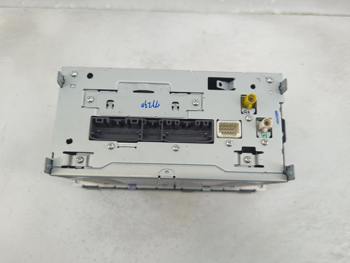 2011-2014 Chrysler 200 Radio AM FM Cd Player Receiver Replacement Fits Fits 2011 2012 2013 2014 OEM Used Auto Parts - Oemuse