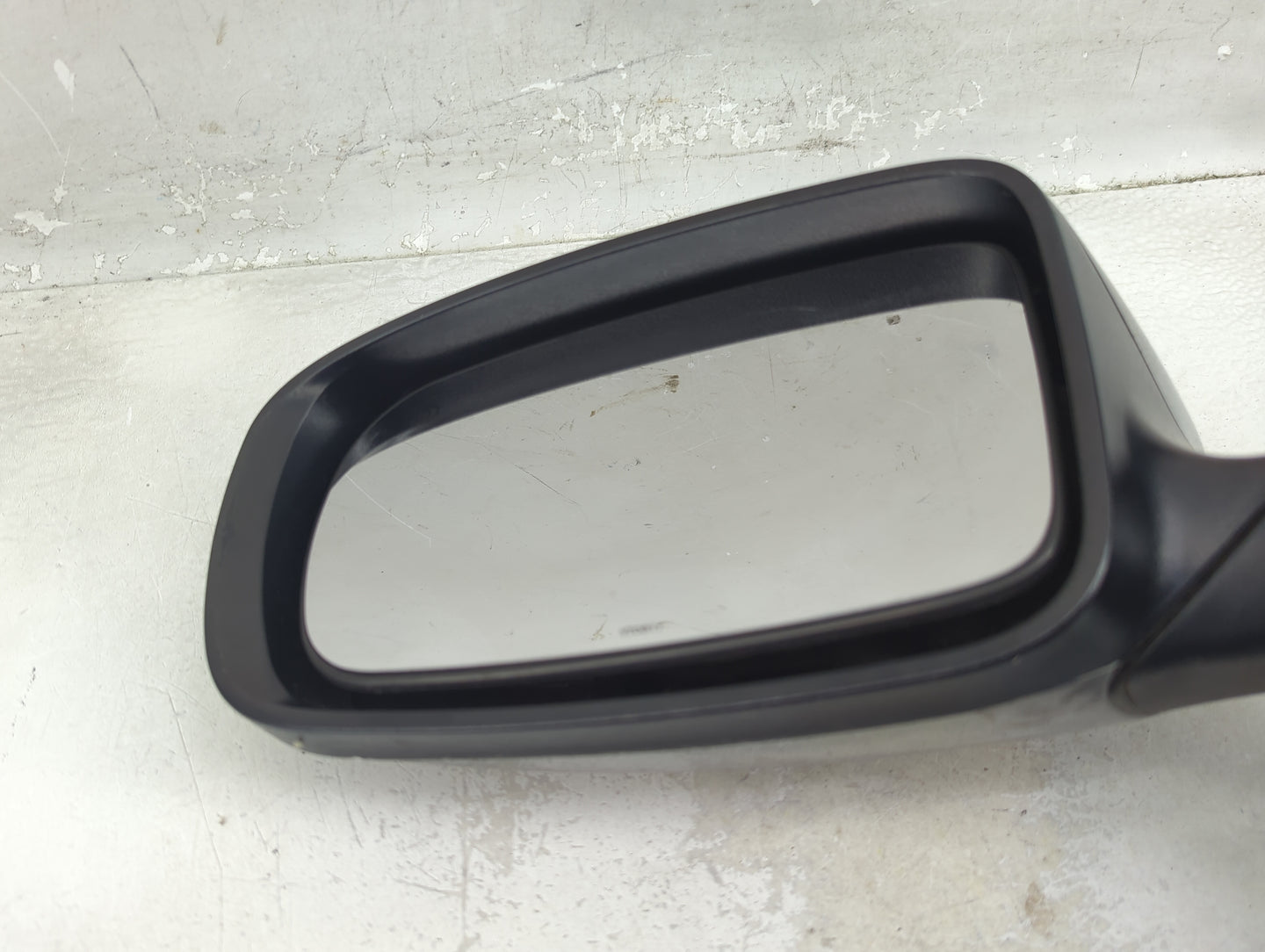 2011-2014 Chrysler 200 Driver Side View Mirror - Left Door Mirror OEM Used - Oemusedautoparts1.com