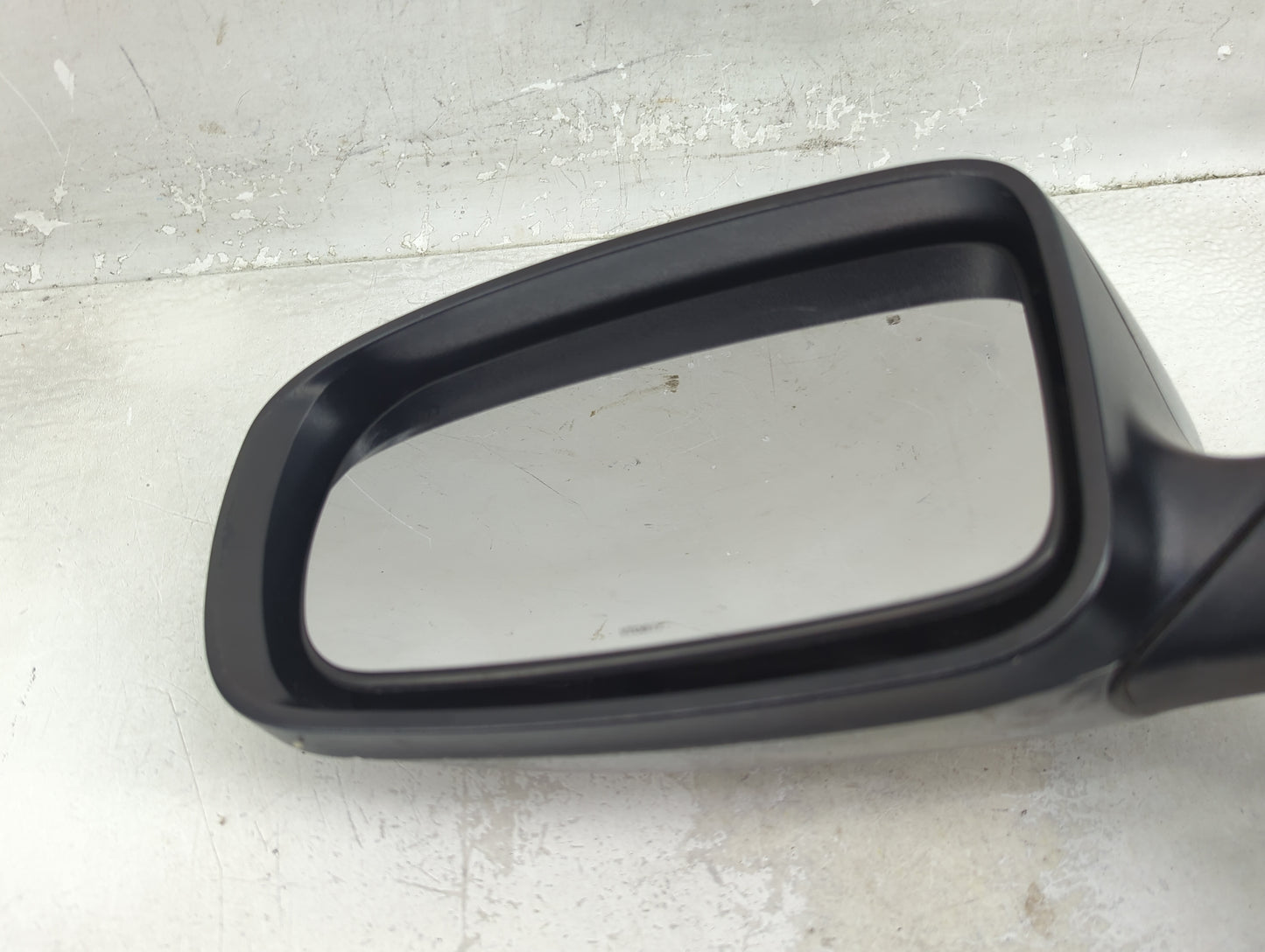 2011-2014 Chrysler 200 Driver Side View Mirror - Left Door Mirror OEM Used - Oemusedautoparts1.com