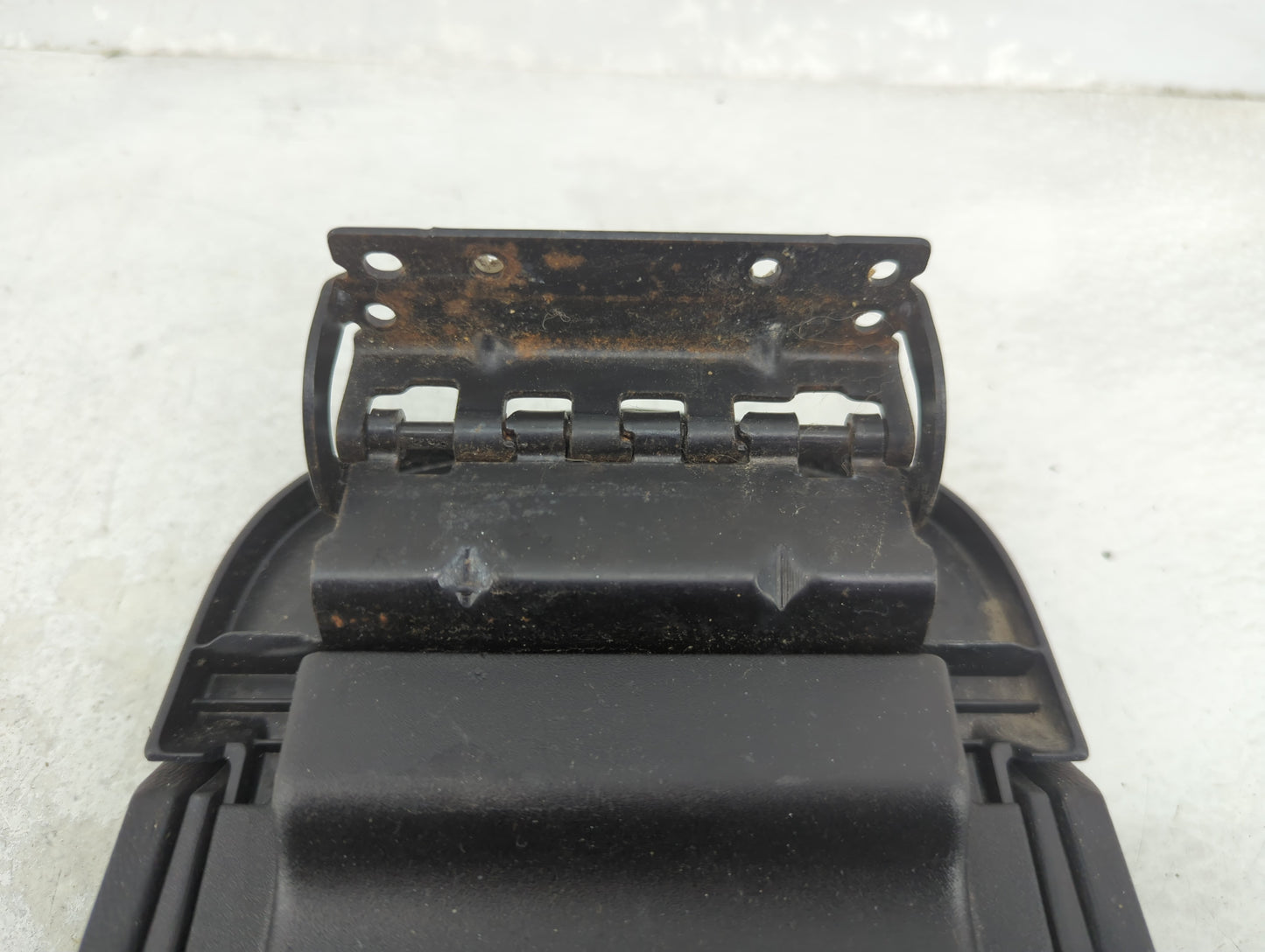 2011-2014 Chrysler 200 Center Console Armrest Cover Lid Fits Fits 2011 2012 2013 2014 OEM Used Auto Parts - Oemusedautoparts