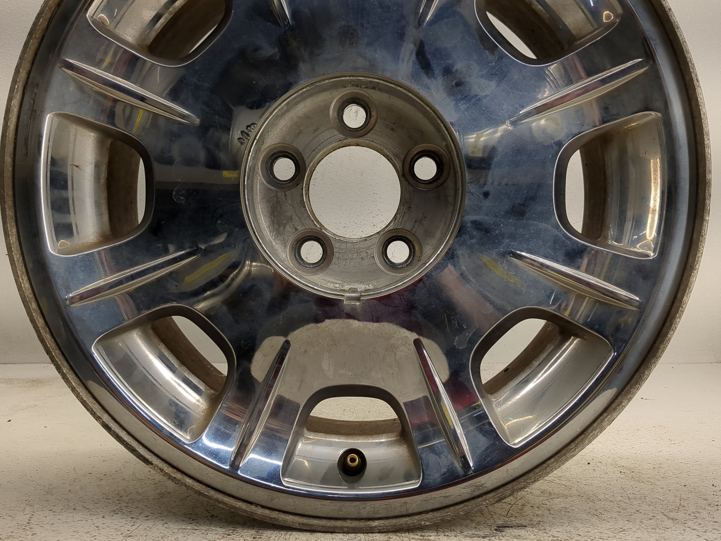 2005-2006 Chrysler 300 Oem Wheel Rim - Oemusedautoparts1.com