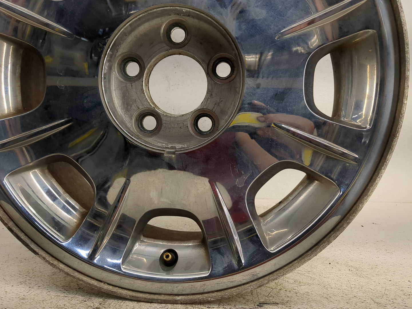 2005-2006 Chrysler 300 Oem Wheel Rim - Oemusedautoparts1.com