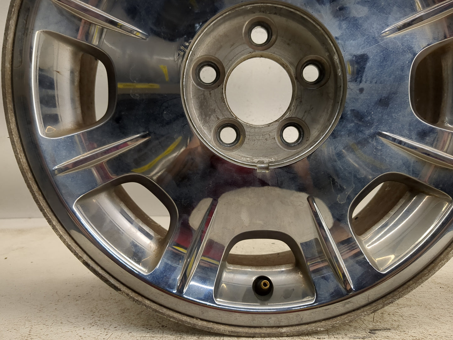 2005-2006 Chrysler 300 Oem Wheel Rim - Oemusedautoparts1.com